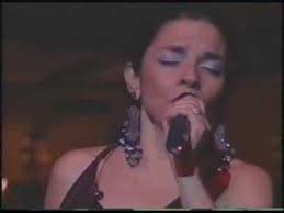 Una argentina cantando en São Paulo. Mariana Avena canta Dindi