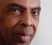 Gilberto Gil... "Começou a circular o Expresso 2222 da Central do Brasil que parte direto de Bonsucesso pra depois do ano 2000..."