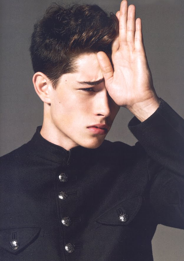 [FHMCollections_16_FranciscoLachowski_phEmilioTini_02.jpg]