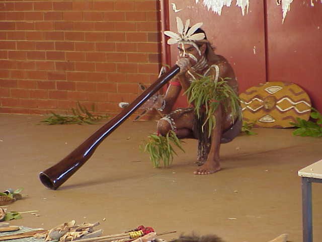 [Didgeridoo.jpg]