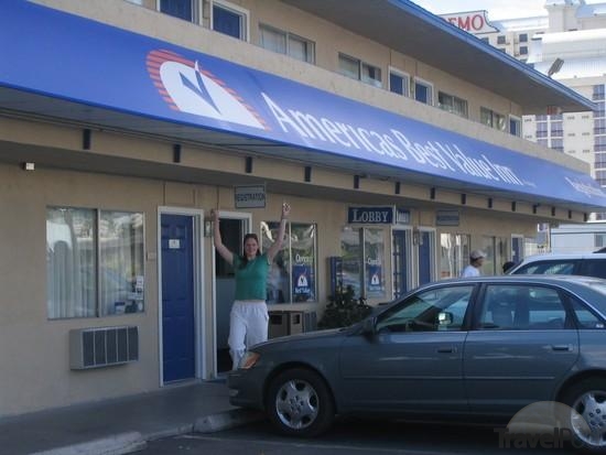 Americas Best Value Inn & Suites Hotel Picture