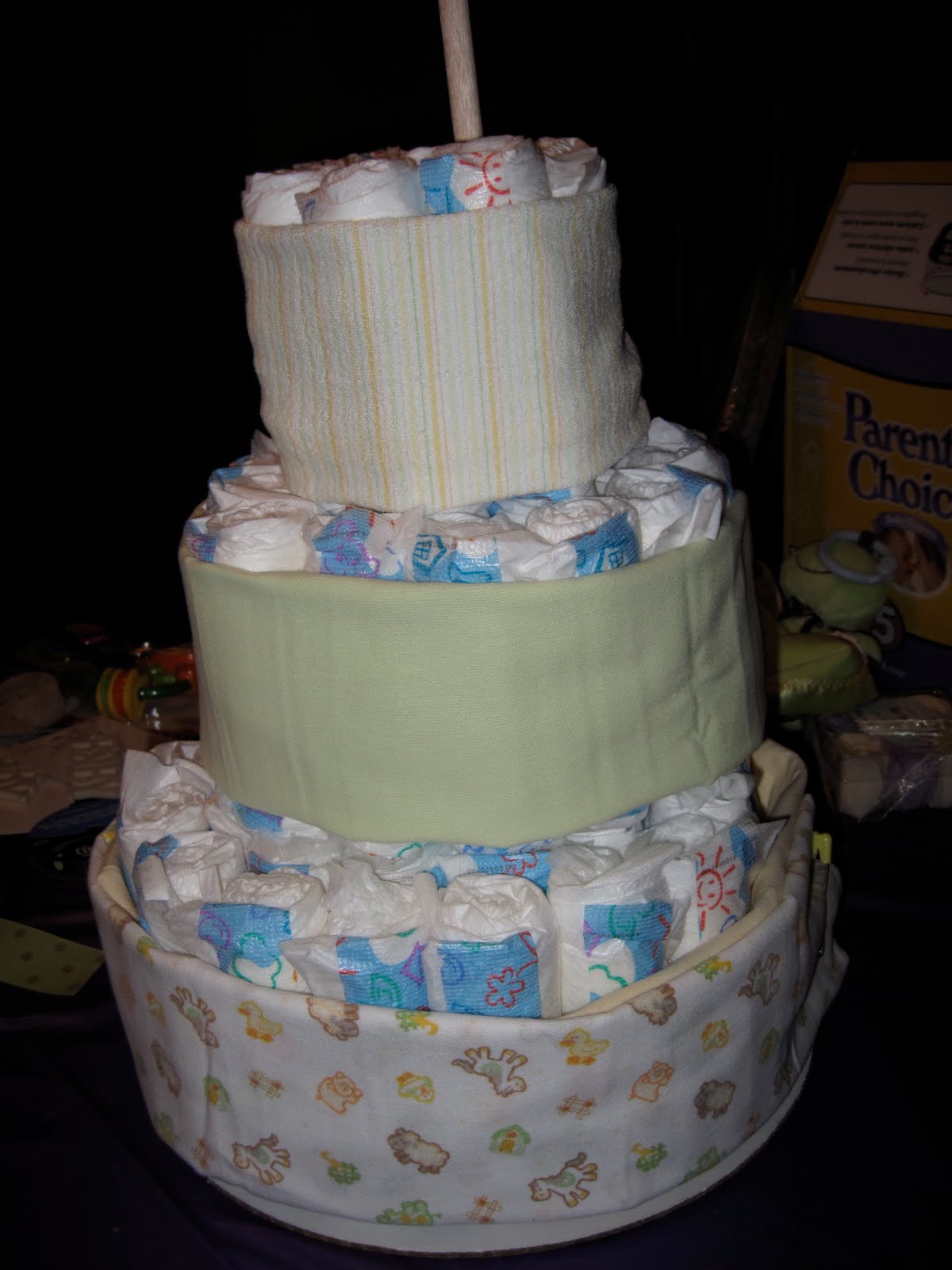 from Sassi, who lived it... Step by Step Diaper Cake Tutorial, Animal
