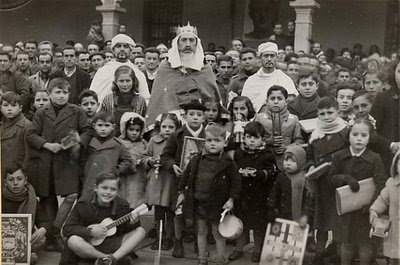 Los Reyes Magos En El Centro Penitenciario De Burgos En 1949 Con Los Hijos De Los Reclusos2
