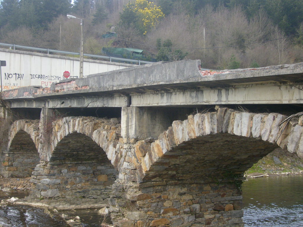 [Puente+de+Olarte+-+General.JPG]