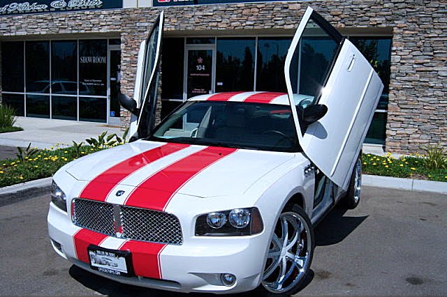 white car red stripes white car red stripes