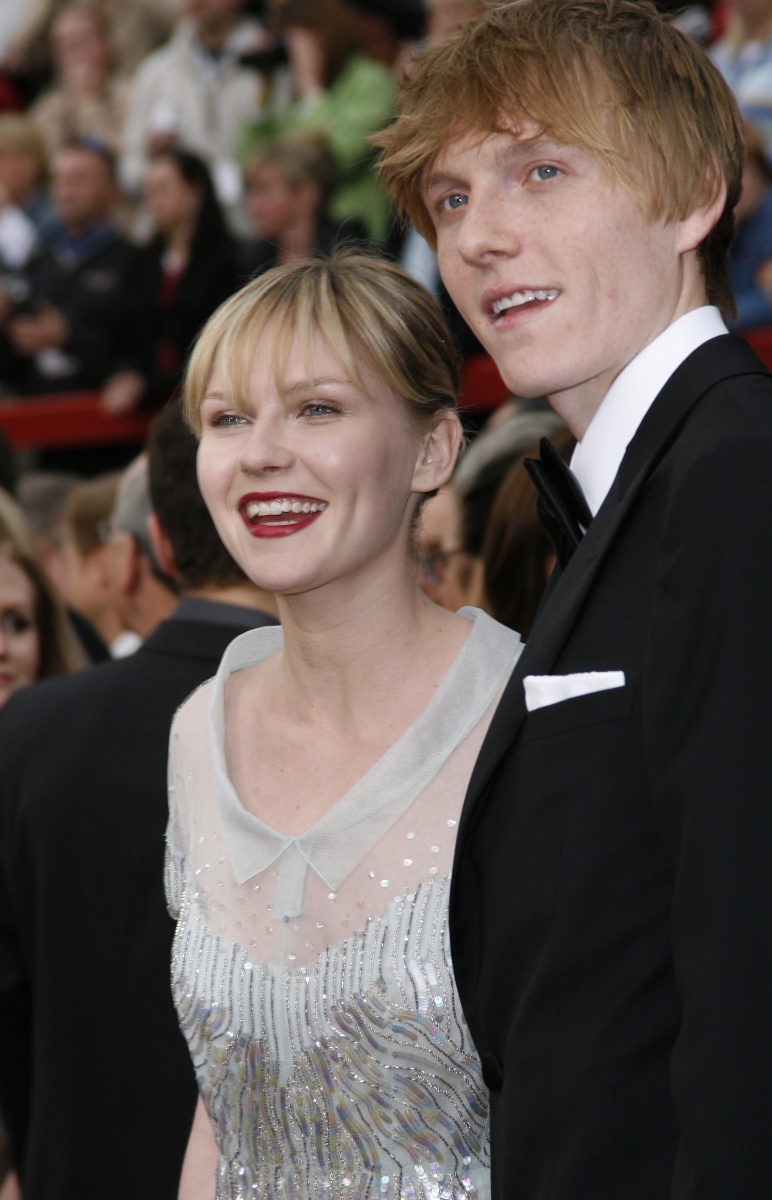 WEIRDLAND Happy 28th Birthday, Kirsten Dunst!