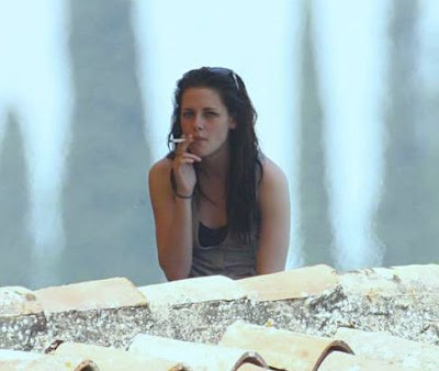 kristen stewart smoking. Kristen Stewart smoking on New