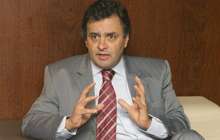 [1+a+pol+aecio.jpg]
