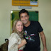 CLEIDE BALANSIN DA LOJA CARMEN STTEFENS E NEY CUNHA DO CADERNO DESTAQUE RECEPCIONAM O ATOR LUCIANO SAFIR