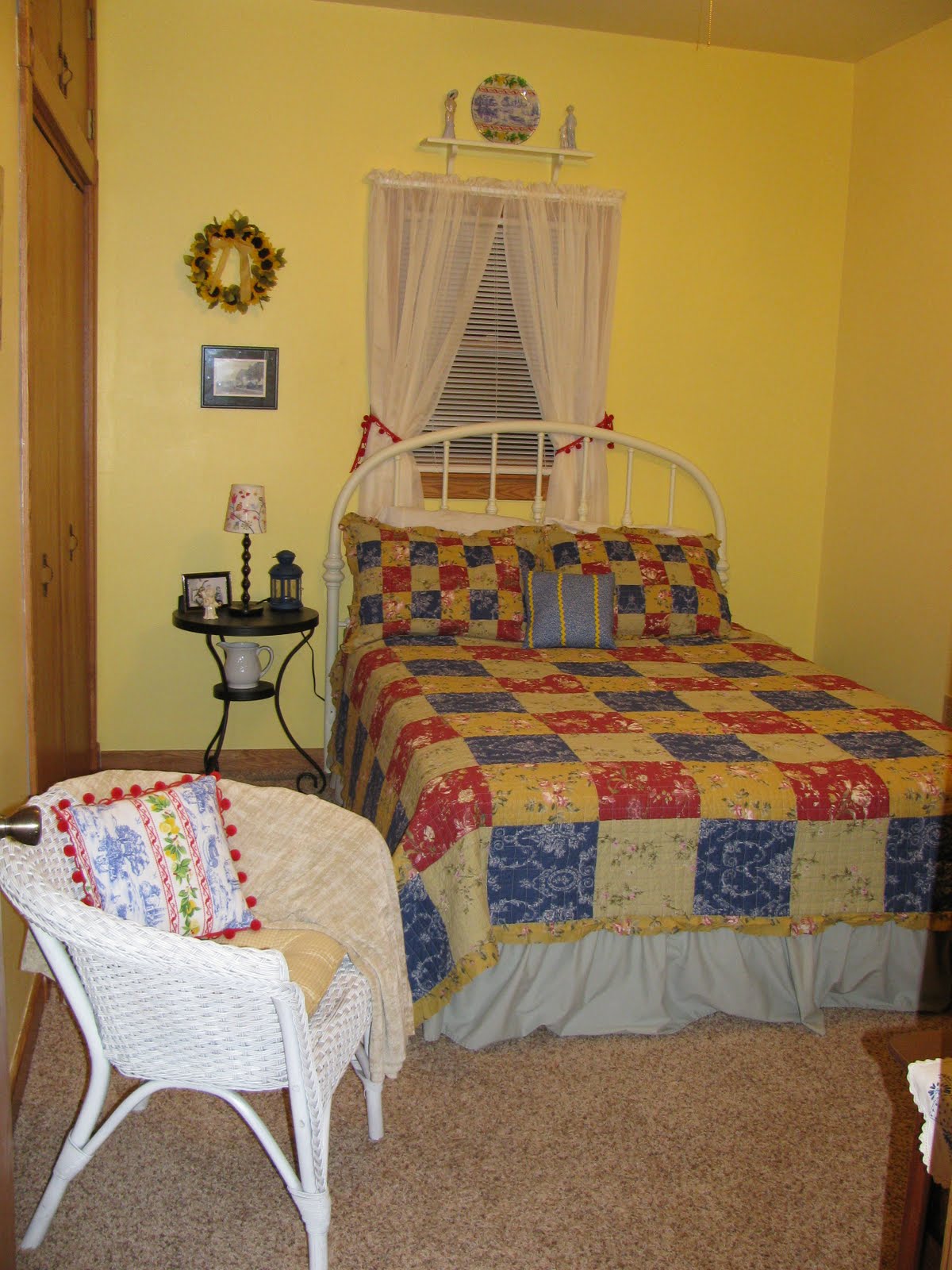 [projects++guest+room+023.JPG]