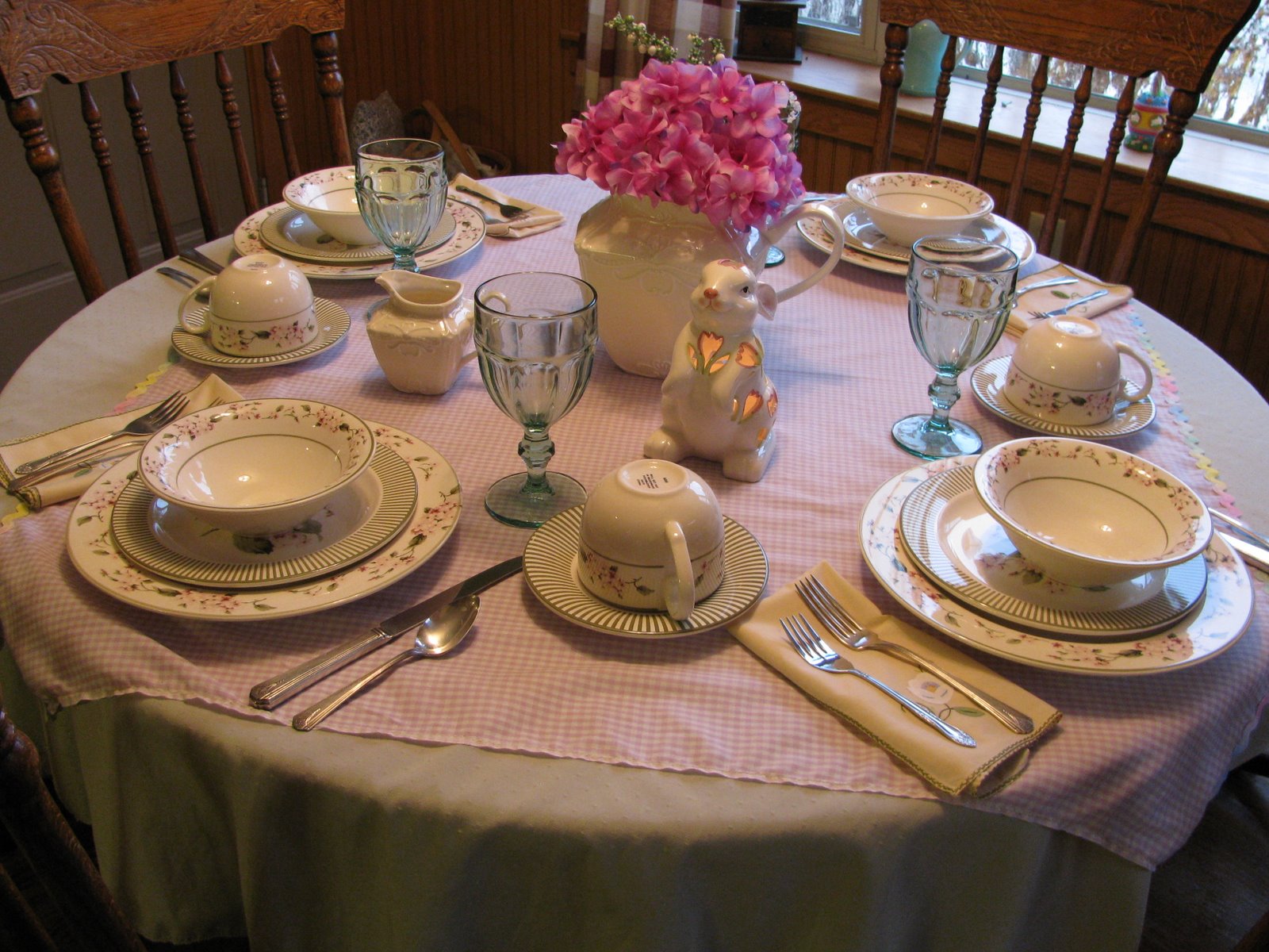 [tablescape+hydrangea+030.JPG]