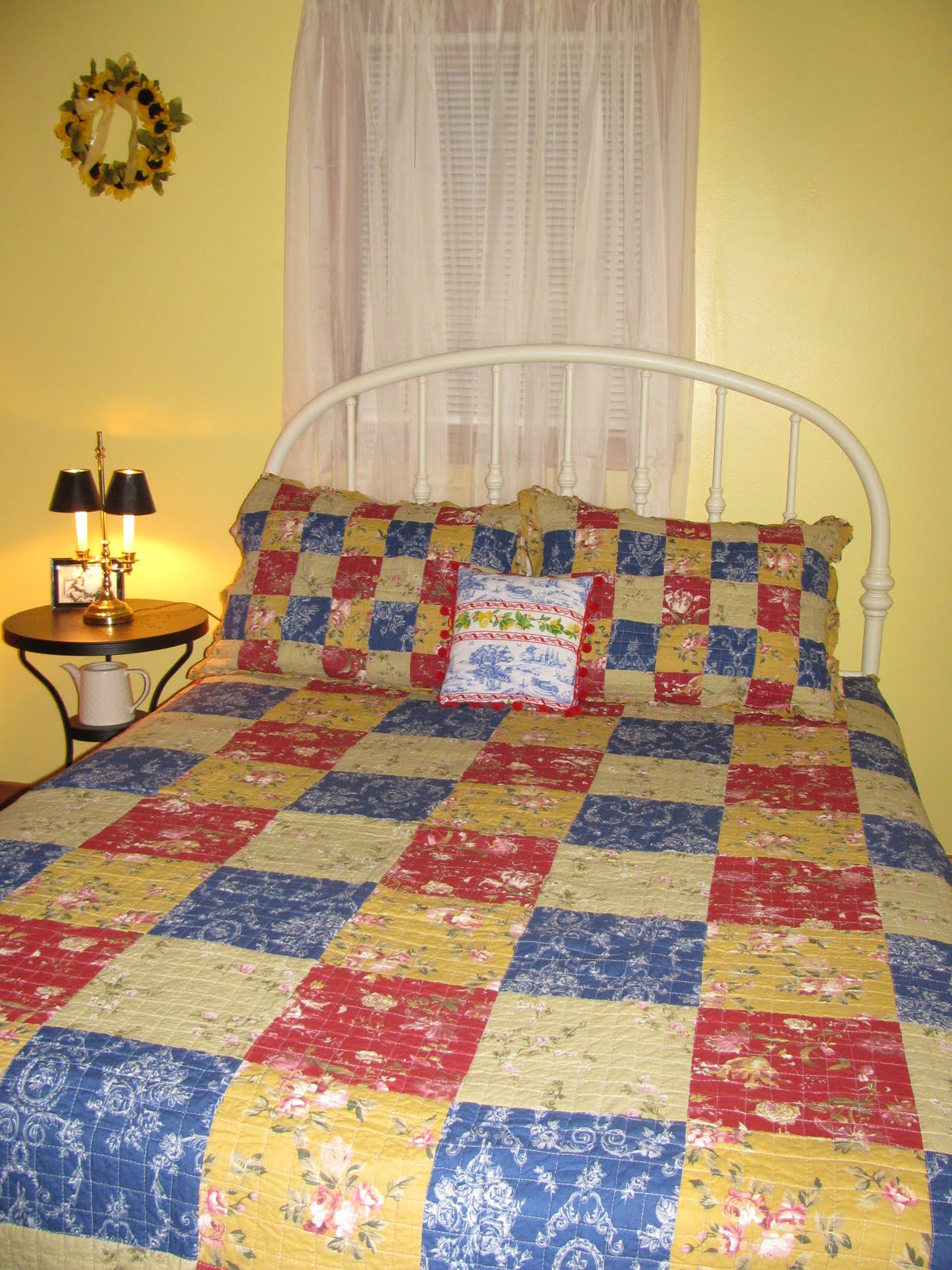 [guest+room+007.JPG]