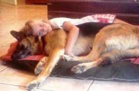 *Las niñ@s y los perros*