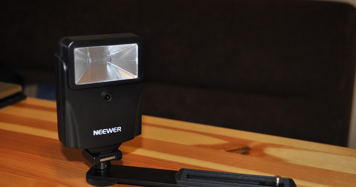 Z1TM Neewer Camera Slave Flash Unboxing