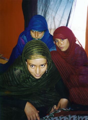 [mujeres.jpg]