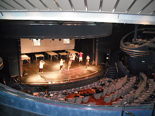 The cast love to perform for ou...