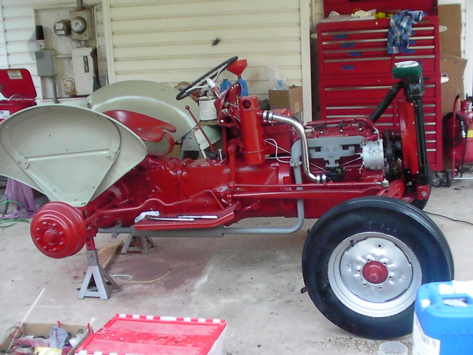 1948 N8 TRACTOR RESTORE 1948 8N TRACTOR RESTORE