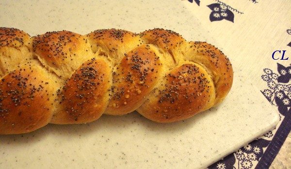 [Challah2.JPG]