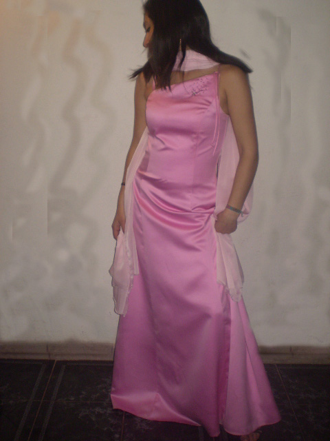 VESTIDO  COLOR ROSA   TALLA 40  TELA RASSO  1 TIRANTE