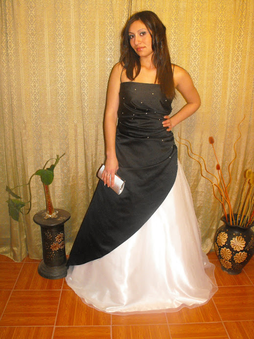 VESTIDO RASSO NEGRO  BLANCO TULL CON PEDRERIA   TALLA 44  46