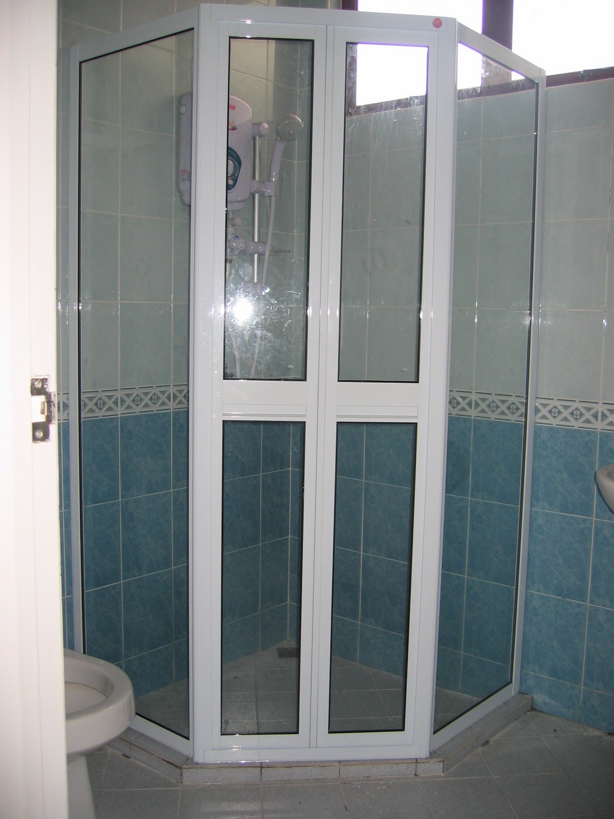 SHOWER SCREEN PENANG BiFold Door