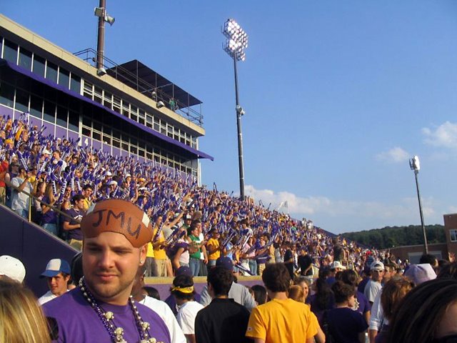 [JMUfootball10.jpg]