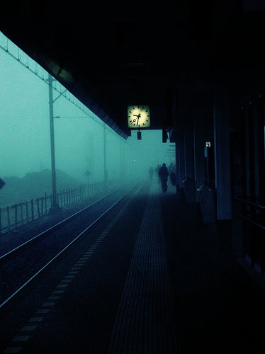 [a++estação+azul+com+relógio+.jpg]