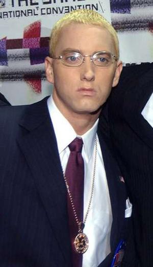 Dark hair vs Blonde hair Eminem_narrowweb__300x522,0
