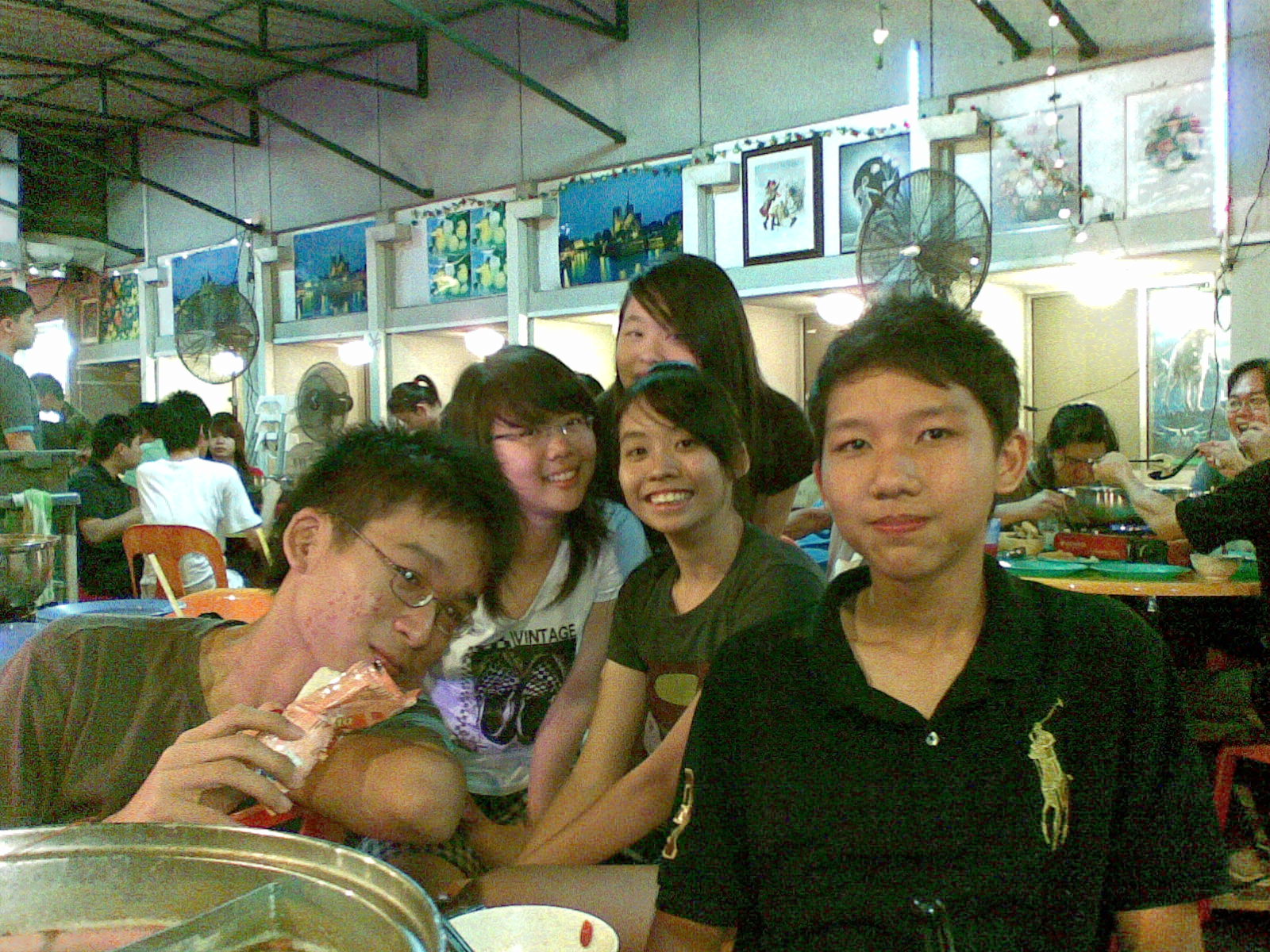 [ABCD0010.JPG]