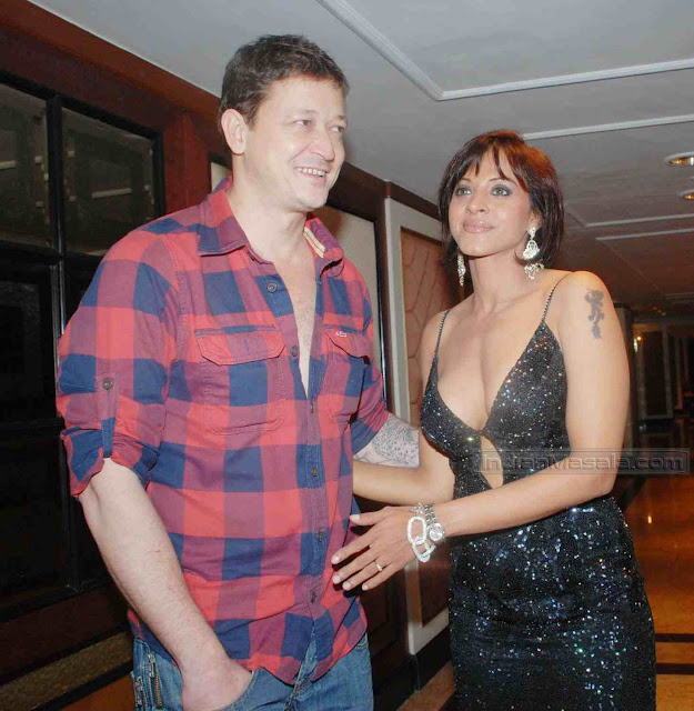 Bollywoodshes Manasi scott is an indian singer, songwriter, and an actress. bollywoodshes blogger