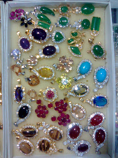 hijau (batu giok) : Rp.60.000,-