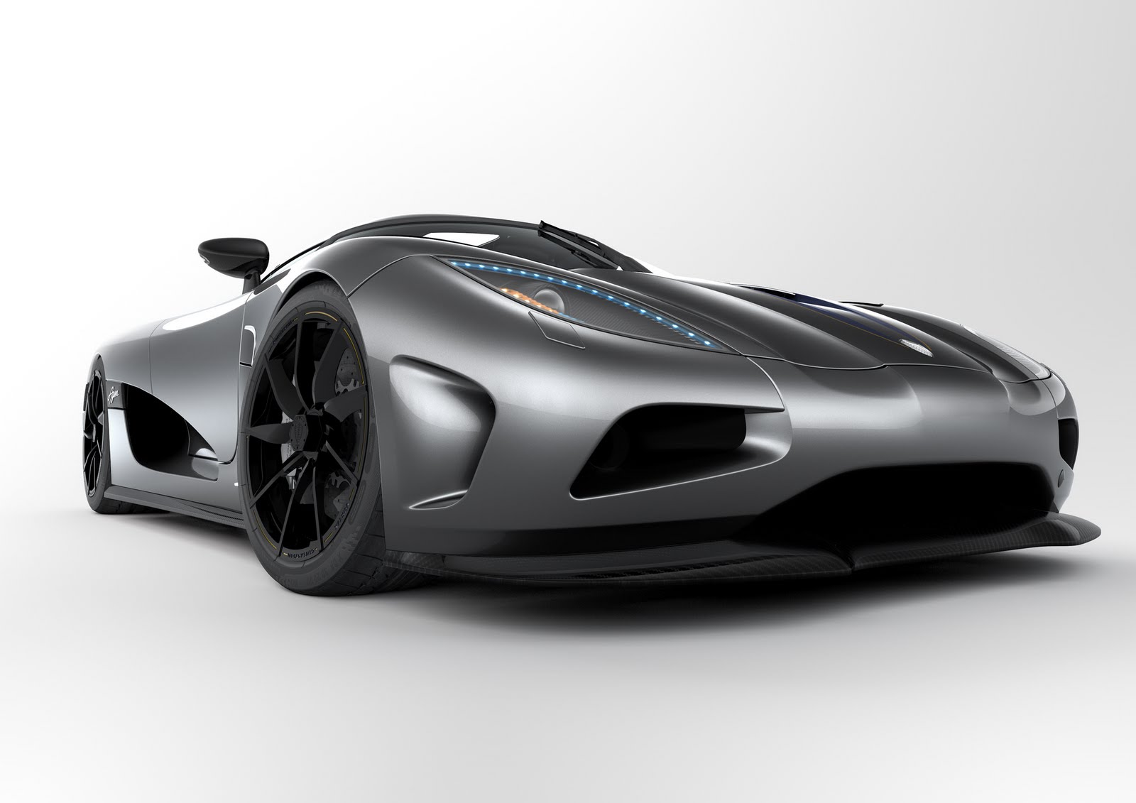 [Koenigsegg_Agera_Geneva_04.jpg]