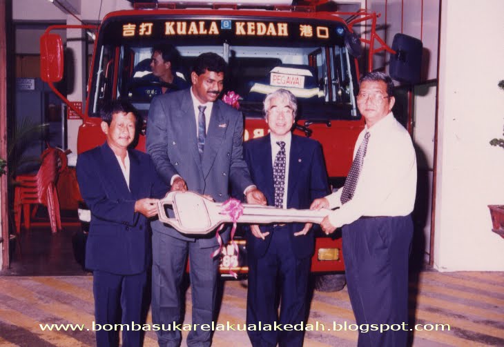 [Gim+Heng,Raja,Joo,Jepun-blog.bmp]