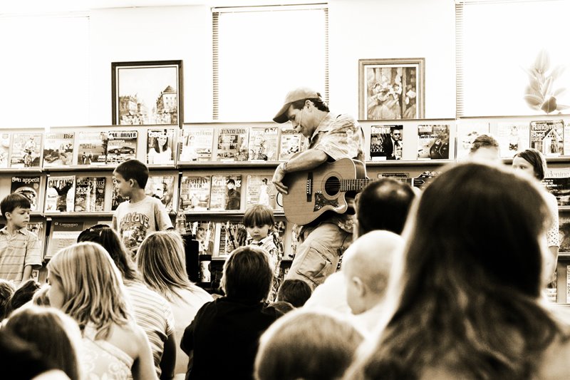 [Jul242008_MrStinkyFeet_0001_sepia.jpg]