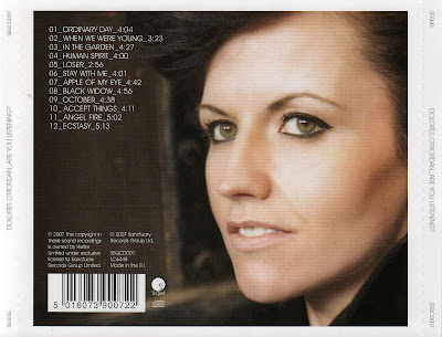 Dolores O'Riordan Hairstyle and Fashion Dolores O'Riordan Hairstyle and Fashion