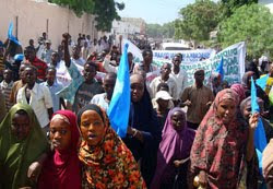 Somalia, terremoto nei vertici istituzionali. Manifestazioni e scontri a Mogadiscio