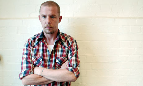 [Designer-Alexander-McQuee-002.jpg]