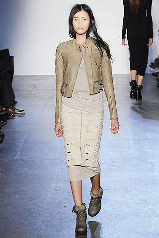 [Liu+Wen+-+Phi+Spring+2010.jpg]
