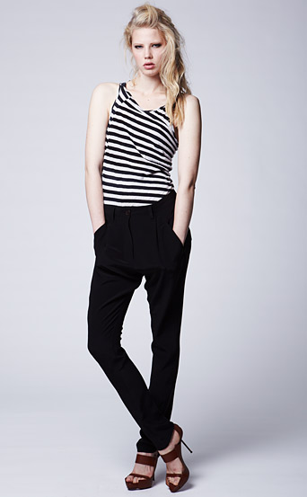 [725920091139103713670337_L.jpg]