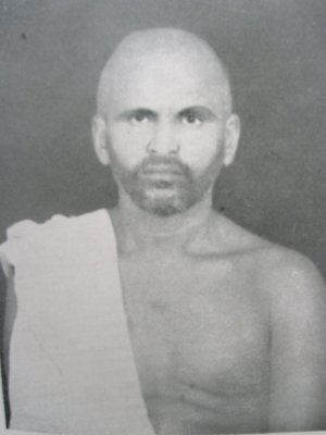 [SWAMI+SAHJANAD+SARASWATI.jpg]