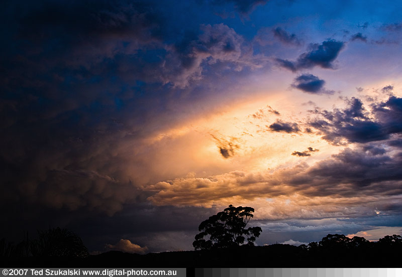 [Storm_clouds_at_sunset_MG_5493.jpg]