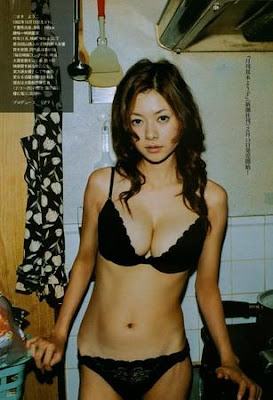 Sexy Bikini Girl Yoko Maki Wallpapers