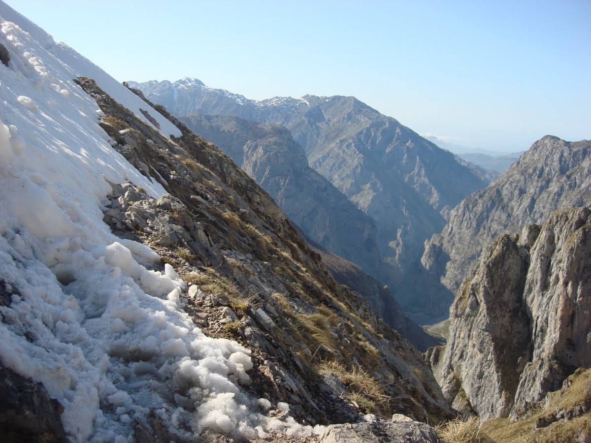 [DSC03964+[Desktop+Resolution].JPG]