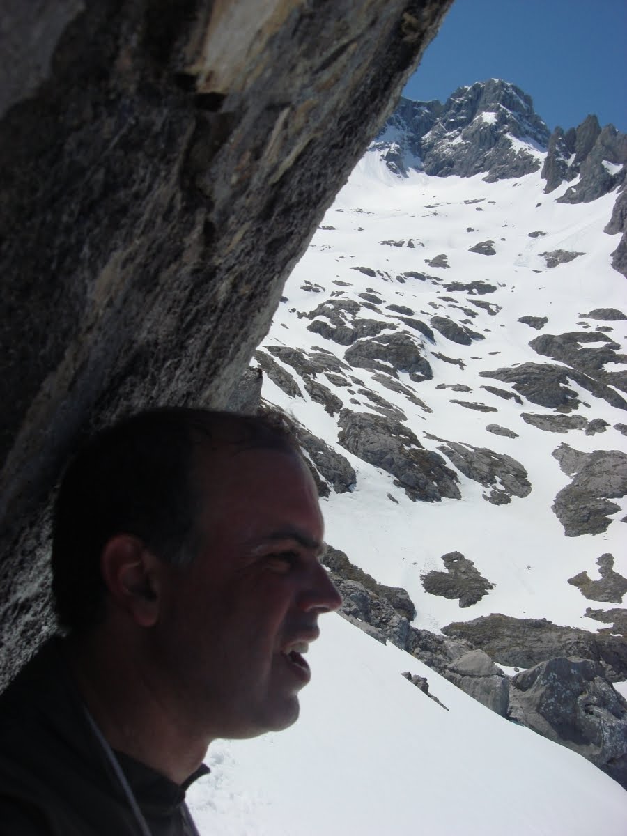 [DSC03822+[Desktop+Resolution].JPG]