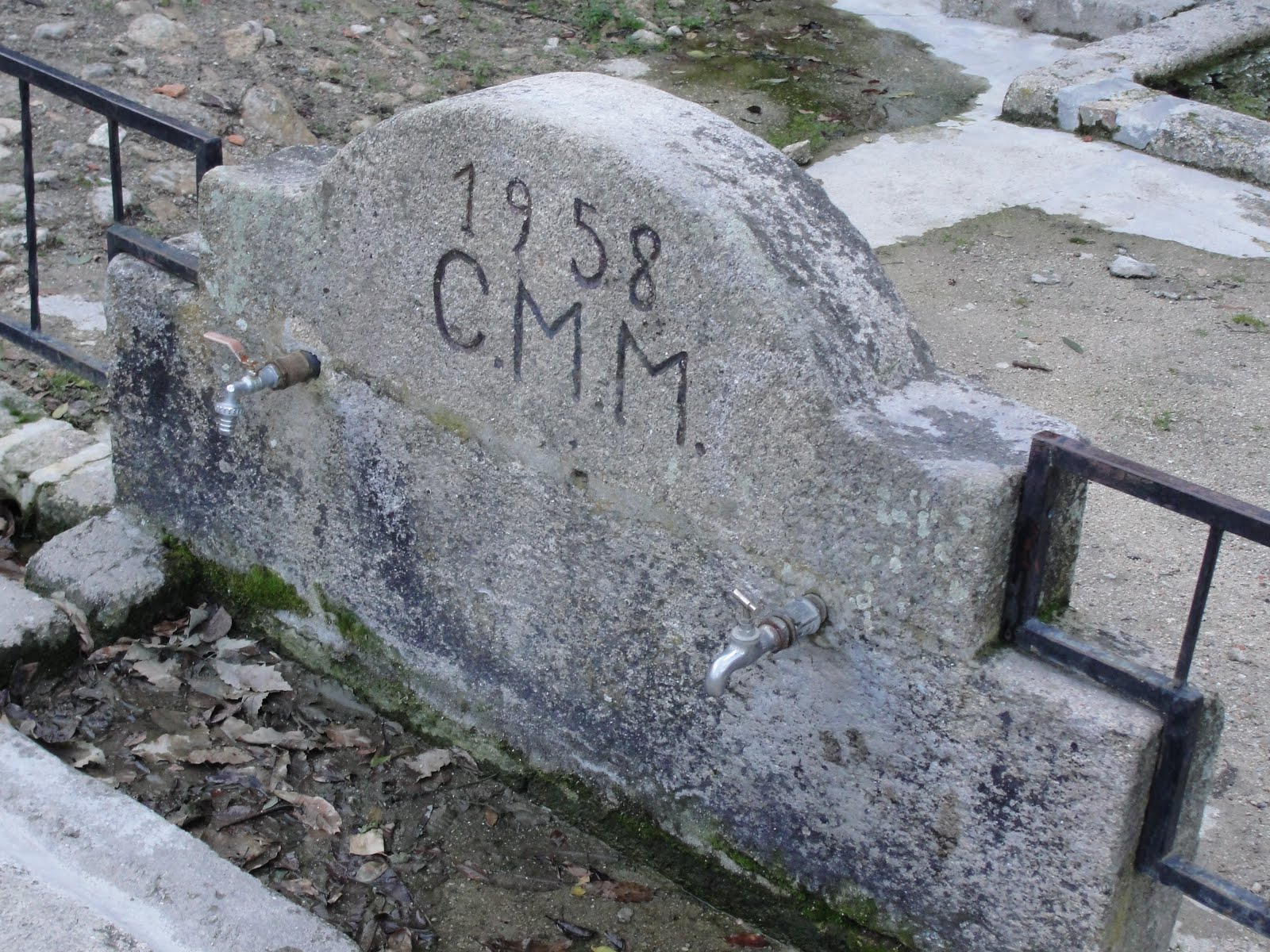 [Chafariz++ou++fonte.JPG]