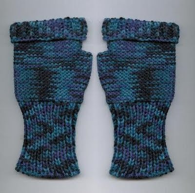 knittingleft.com, A web site for Left-Handed Knitters and more.