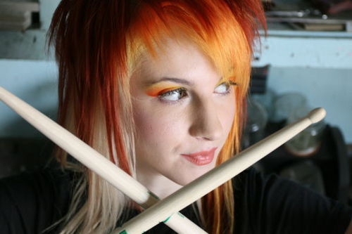 hayley williams haircut in ignorance. hayley williams hot