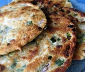 [spring+onion+pancake.jpg]
