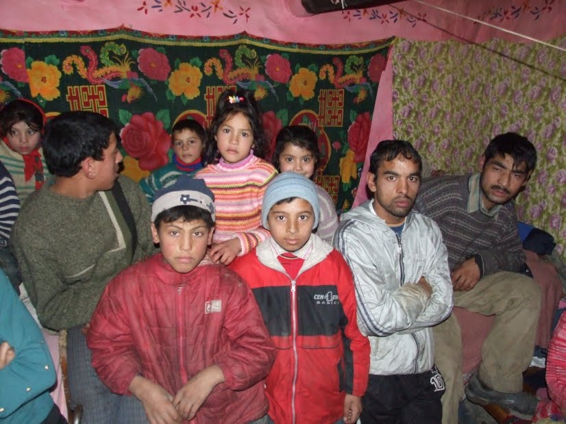 [copii+adulti-intalnire2.jpg]