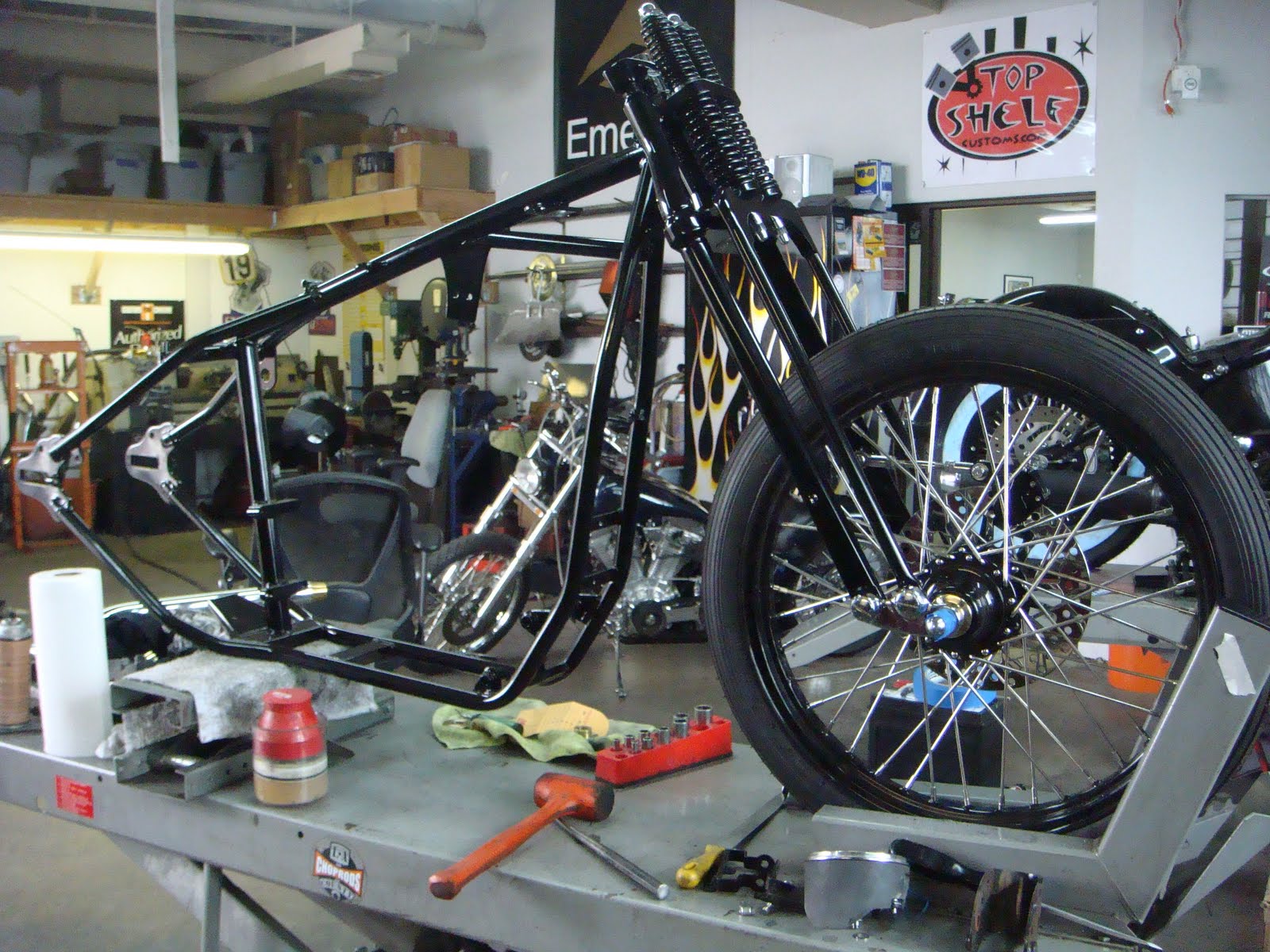 MOTOMO Top Shelf Customs Basketcase Sportster Kit